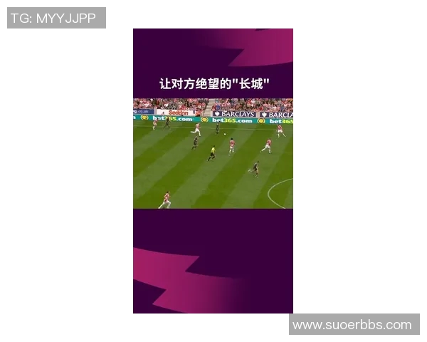 足球明星们的停球技巧与训练方法揭秘让你领略足球艺术的魅力与精髓 足球明星们的停球技巧与训练方法揭秘让你领略足球艺术的魅力与精髓